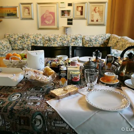Oda ve Kahvaltı San Nicolo